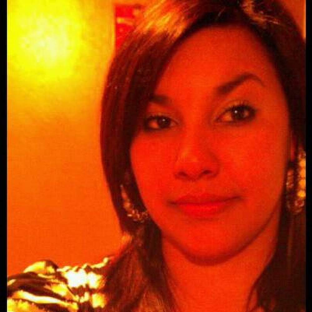 Meet your Posher, Carolina